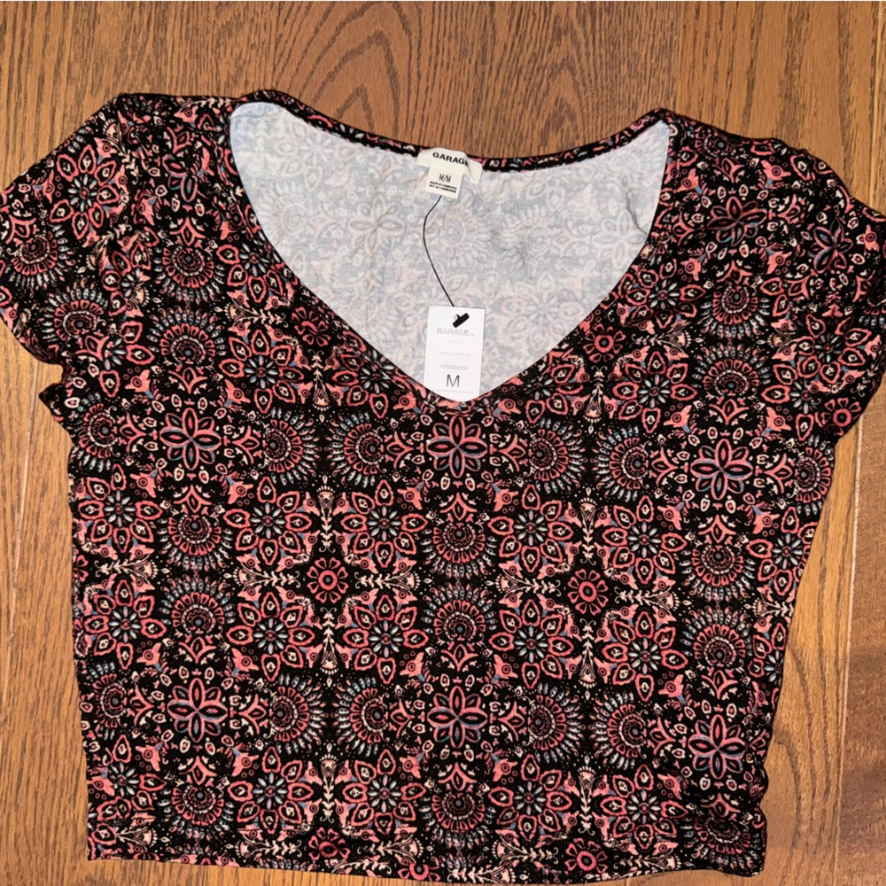 Crop top